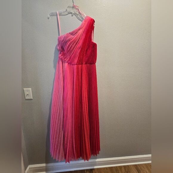 Hutch Vibrant Red One Shoulder Dress - Picture 5 of 6